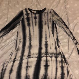 FOREVER 21 TIE DYE DRESS